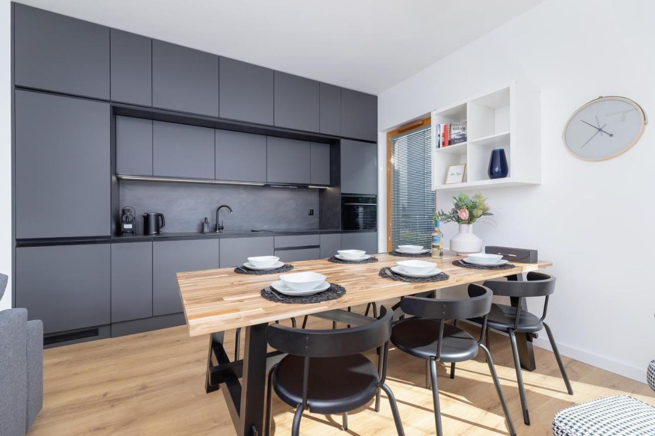 Apartments Cracow Rakowicka By Noclegi Renters Cracovia Exterior foto